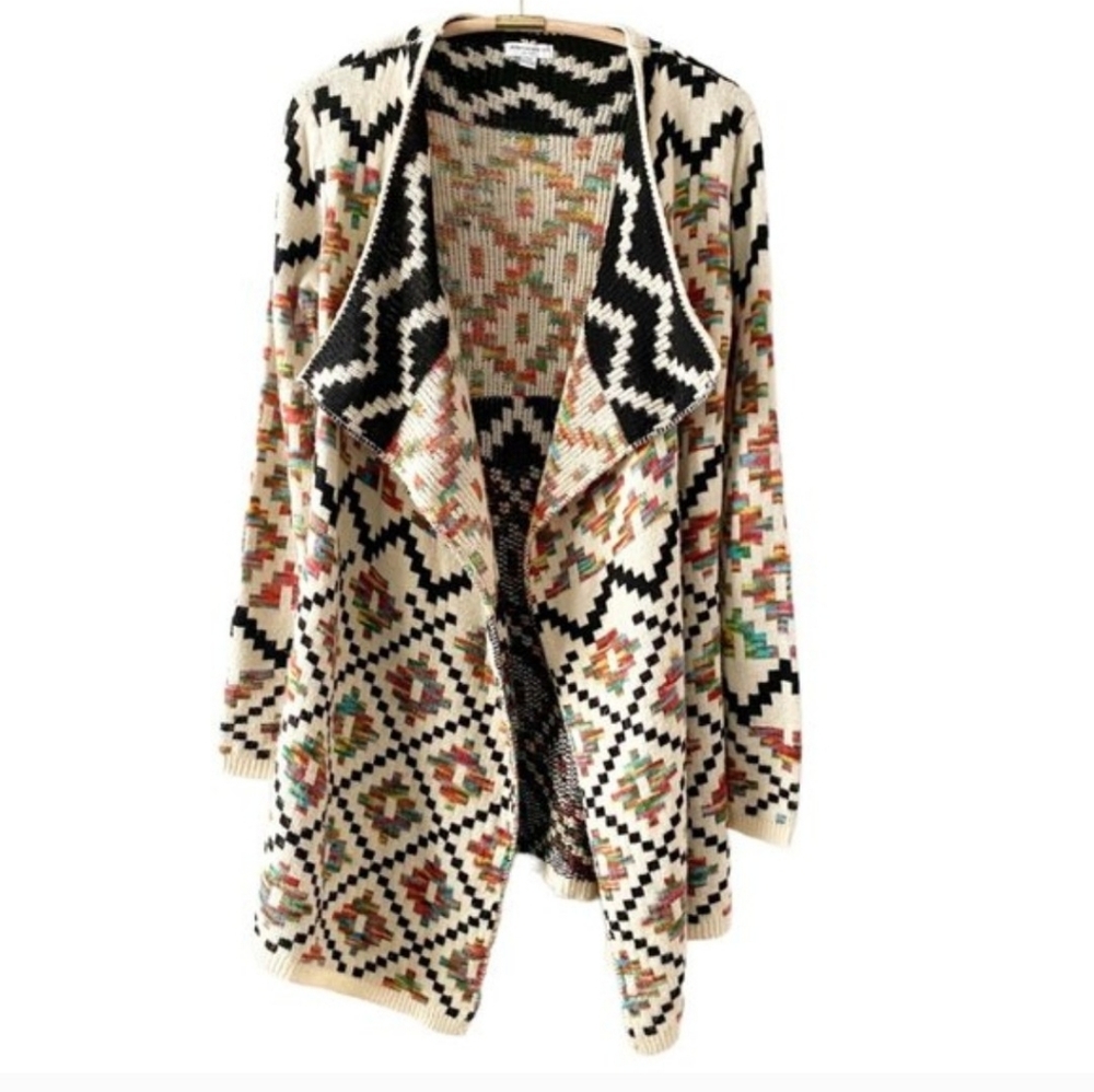 Katherine Barclay Montreal Open Waterfall Front Long Sleeve Aztec Print S